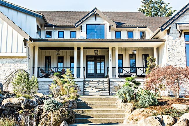 Enorme casa con fachada imponente